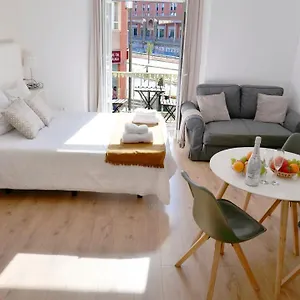 Premium Historic Center & Parking Apartament